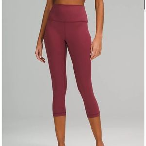 Mulled Wine 21" inch Size 2 Lulu Lemon Leggings